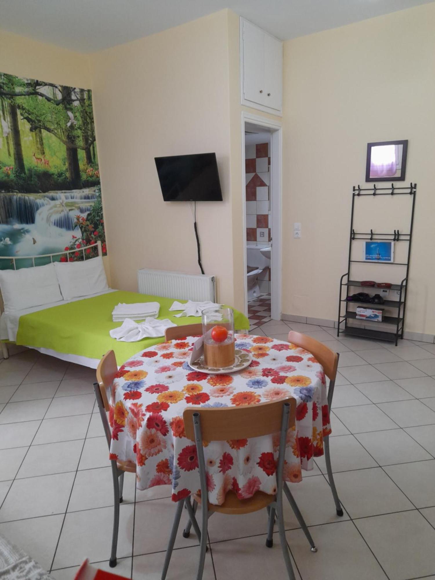 Summerandros Apartment *